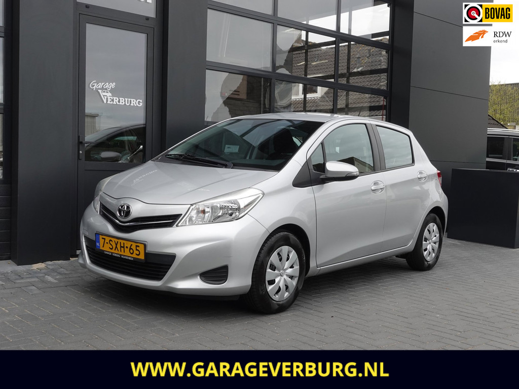 Toyota iQ 1.0 VVTi Executive (Navigatie,Keyless entry,Climatecontrol,Lm velgen,Spiegels elek.inklapbaar) 52262037-12.jpg | Garage Verburg