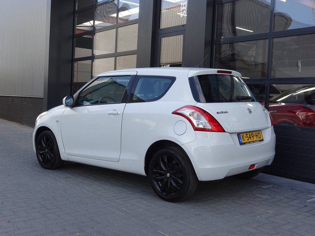 Nissan Micra 0.9 IG-T N-Way BOSE (Navigatie,Camera,Cruise,PDC,Lm velgen) 48678156-13.jpg | Garage Verburg